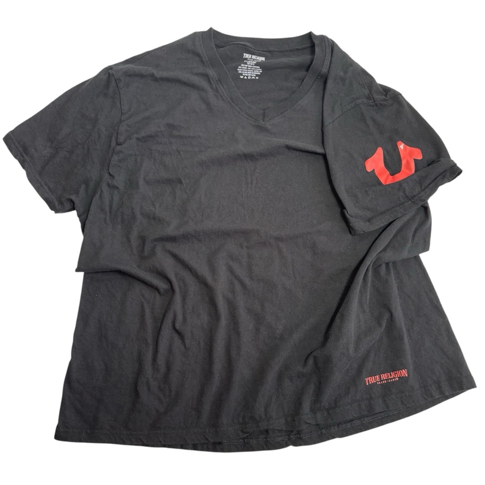 True religion black v-neck tee